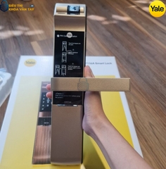 Khóa thông minh Yale YDM7116A CG sở hữu thiết kế hiện đại, mang đến vẻ sang trọng cho không gian sống