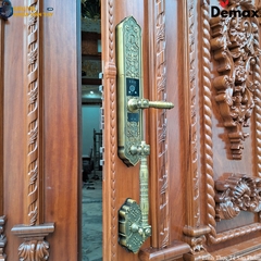 Khoá cửa thông minh EL986 hỗ trợ nhiều phương thức mở khoá như: vân tay, mã số, thẻ từ, chìa cơ và app điện thoại