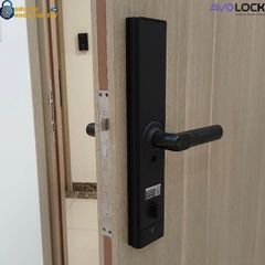 Thiết kế sang trọng, chắc chắn, khóa vân tay AV 67 phù hợp lắp cho các loại cửa gỗ thông dụng