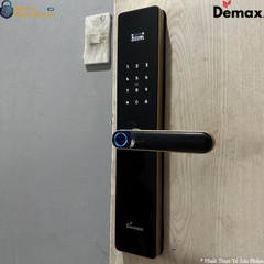 Chất liệu hợp kim cao cấp giúp khóa bền bỉ, chống gỉ và chịu lực tốt trong quá trình sử dụng