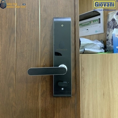 khoa-van-tay-giovani-cua-go-gsl-u311b-mau-den-8