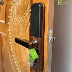 Khóa vân tay Kassler cửa gỗ KL-700 là mẫu khóa thông minh hiện đại, phù hợp với cửa gỗ truyền thống và cửa gỗ cao cấp