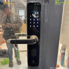 Hệ thống bảo mật nhiều lớp, kết hợp mật mã, thẻ từ và chìa cơ tiện lợi