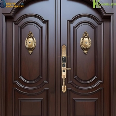 Khóa sử dụng cảm biến vân tay công nghệ Đức siêu nhạy, mở khóa nhanh trong 0.5 giây, bảo mật tuyệt đối.