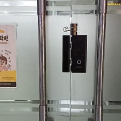 Khóa vân tay cửa kính Kassler KL-589 App