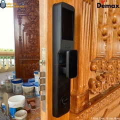 Demax EL966 VF CNC tích hợp mở khóa bằng vân tay, mã số, thẻ từ và chìa cơ tiện lợi