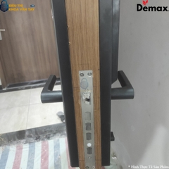 Demax EL-C66 hỗ trợ mở khóa bằng vân tay, mã số, thẻ từ và chìa cơ tiện lợi
