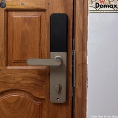 Thiết kế sang trọng, phù hợp lắp đặt cho cửa gỗ cao cấp, biệt thự, căn hộ và văn phòng
