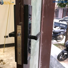 Hyundai HY-SL007 Black – khóa vân tay sang trọng cho cửa gỗ