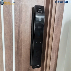 Khóa vân tay Hyundai HY-SLA808F lắp đặt cho cửa gỗ gia đình