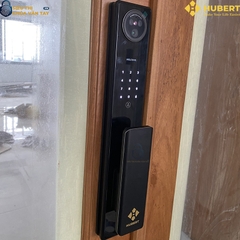 Khóa vân tay cửa gỗ Hubert CG15 TITAN EU thông minh bảo mật
