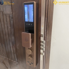 Khóa vân tay cửa gỗ Hubert CG15 TITAN EU an toàn chống trộm