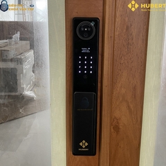 Khóa vân tay cửa gỗ Hubert CG15 TITAN EU an toàn chống trộm