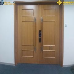 Khóa vân tay cửa gỗ Hubert CG16 TITAN EU thiết kế hiện đại