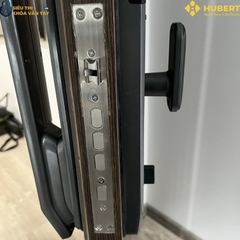 Hubert CG25 BLACK hỗ trợ vân tay, mã số, thẻ từ và chìa cơ tiện lợi.