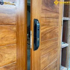 khóa vân tay cửa gỗ Hubert CG26 Dark Gray phù hợp với mọi loại cửa