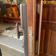 Khóa vân tay cửa gỗ Hubert CG82VF thông minh bảo mật