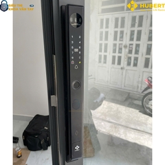 Khóa vân tay cửa nhôm Hubert CN78F sang trọng hiện đại