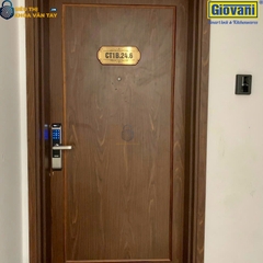Khóa vân tay cửa gỗ Giovani GSL-C138F màu bạc sang trọng