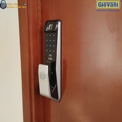 Khóa vân tay cửa gỗ Giovani GSL-K888BG màu đen bạc sang trọng