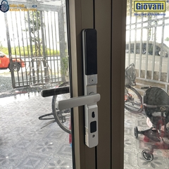 Khóa vân tay Giovani GSL-K276S màu bạc, bảo vệ an toàn cho cửa nhôm, tính năng vượt trội
