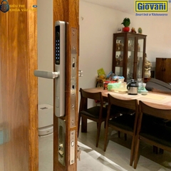 Khóa vân tay Giovani GSL-K511S màu bạc, bảo vệ an toàn cho cửa nhôm, thiết kế sang trọng