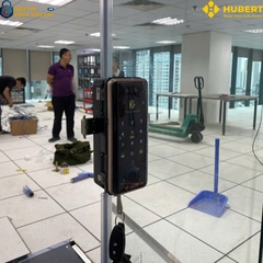 Sản phẩm khóa vân tay Hubert cửa kính CK79F BLACK có độ bền cao, chống va đập hiệu quả