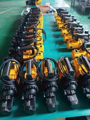 Máy Cắt Sắt 25mm Thủy Lực Cầm Tay RC25 Động Cơ Điện 220V