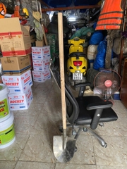 Xẻng Inox Cán Gỗ 1,4M