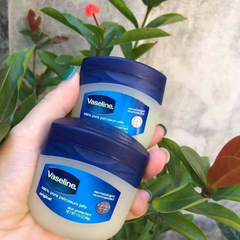 Sáp dưỡng ẩm Vaseline: Vaseline Original Protecting Jelly , 50ml/hũ.
