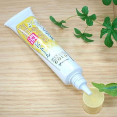Gel dưỡng trắng da, chứa tinh chất nhau thai Ngựa, giúp ngăn ngừa lão hóa da - WHITE LABEL PREMIUM PLACENTA RICH GOLD GEL 30g - 4968123626407