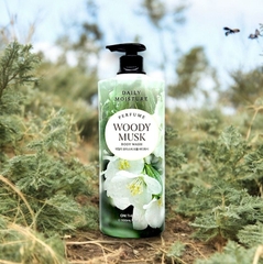 SỮA TẮM ON THE BODY DAILY MOISTURE PERFUME BODY WASH WOODY MUSK SCENT 1100ml