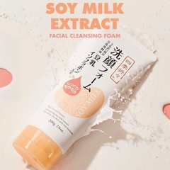 Sữa rửa mặt tinh chất đậu nành SHIKIORIORI Soy Milk facial foam 200g