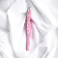 KAI Dao cạo lông mày và mặt thân nhựa CBL3P1