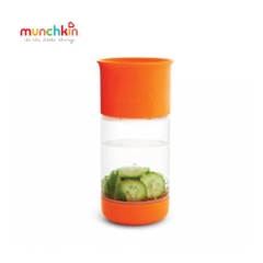 CỐC 360 ĐỘ CHỐNG ĐỔ CÓ NGĂN ÉP TRÁI CÂY MUNCHKIN