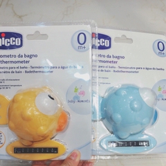 Đo nhiệt độ nước tắm hình chú cá Chicco