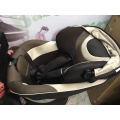 Ghế ô tô Neroom xoay 360̊ Eggshock NC-470 Combi Nhật Bản