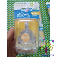 Núm ty bình sữa Dr Brown các size - Cổ rộng và cổ hẹp 1 hộp 2 chiếc