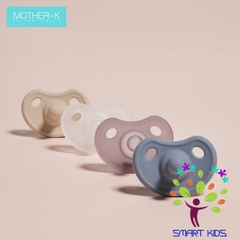 Ti Giả Silicone Nguyên Khối Mother-K Kèm Hộp đựng 0m+