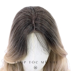 Tóc Giả Mỹ Nhi Xoăn Layer Hai Mái Chân Tóc Đen Nhuộm Màu Vàng Blonde dài 60cm x-dk1-0110 Da Đầu Dệt Kim