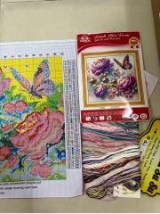 Tranh thêu kín Hoa mẫu đơn hồ điệp VS8900, kích thước 50x50 cm