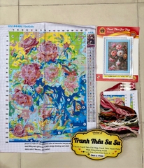 Tranh thêu Bình hoa mẫu đơn 6202, kích thước 50 x 68 cm