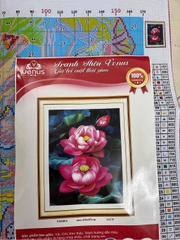 Tranh thêu kín Hoa sen đỏ VS8964, kích thước 50 x 67 cm