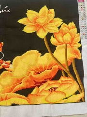 Tranh thành phẩm (đã thêu) Gia hoà vạn sự hưng, kích thước 125 x 59 cm