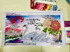 Tranh thêu chữ thập đồng hồ vợ chồng LV3143, kích thước 76  x 43 cm