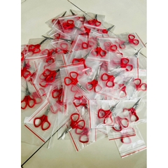 Kéo mũi cong cắt chỉ chuyên dùng cho tranh thêu chữ thập