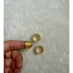 Dụng cụ thêu tranh Nhẫn thêu và cây gỡ chỉ (thêu chữ thập)