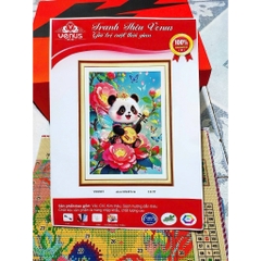 Tranh thêu kín Gấu trúc 12 tháng, kích thước mỗi bức 50 x 67 cm, tranh này vải nâu