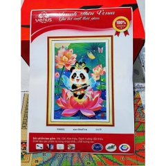 Tranh thêu kín Gấu trúc 12 tháng, kích thước mỗi bức 50 x 67 cm, tranh này vải nâu