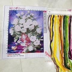 Tranh thêu chữ thập Hoa hồng vàng LV3212, kích thước 43 x 51 cm